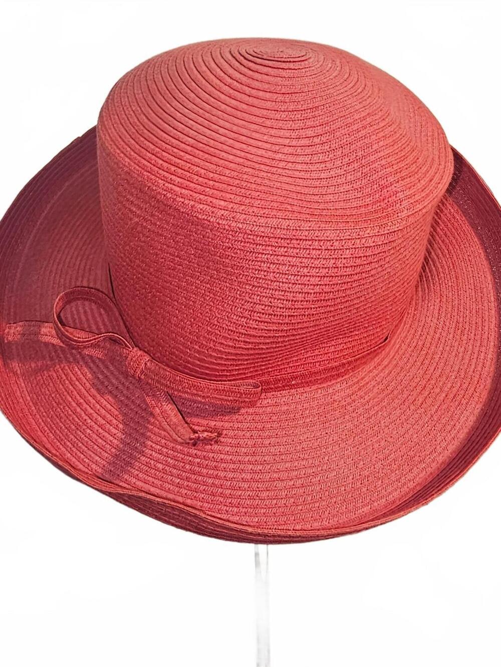 Coral Villager brimmed hat with bow